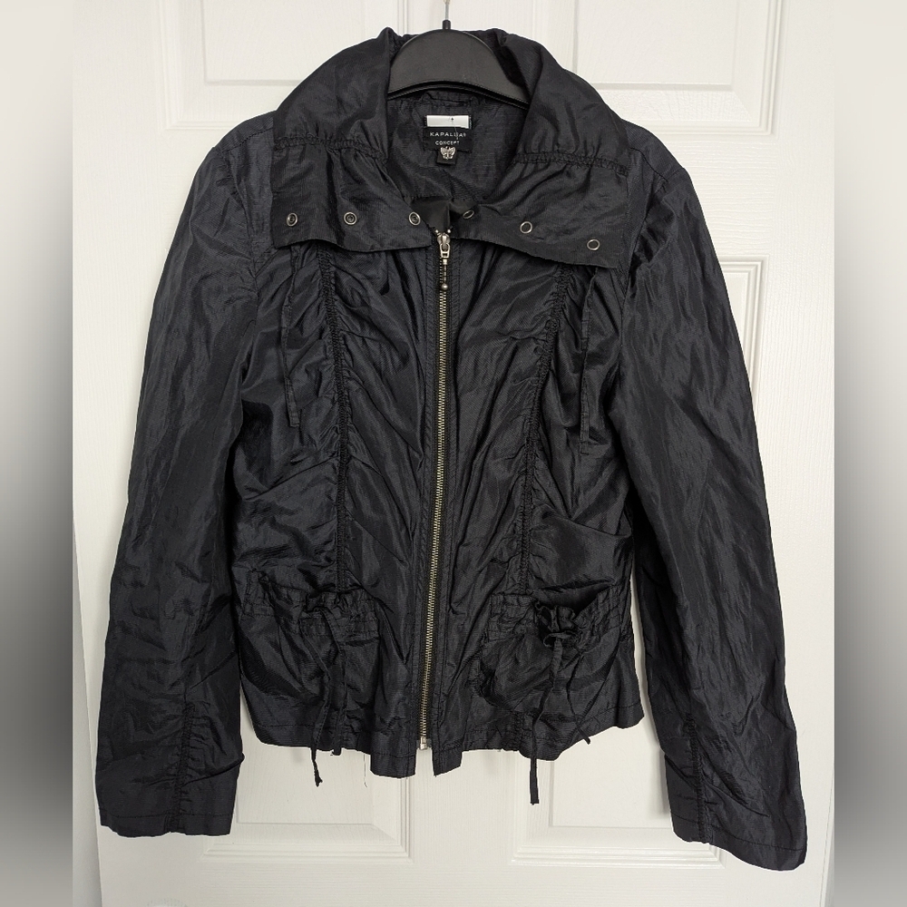 Kapalua Concept Women's Black Lightweight Waterproof Windbreaker Jacket